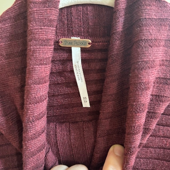 Free People Billie Mock Neck Sweater Wine Red Maroon - Picture 5 of 5